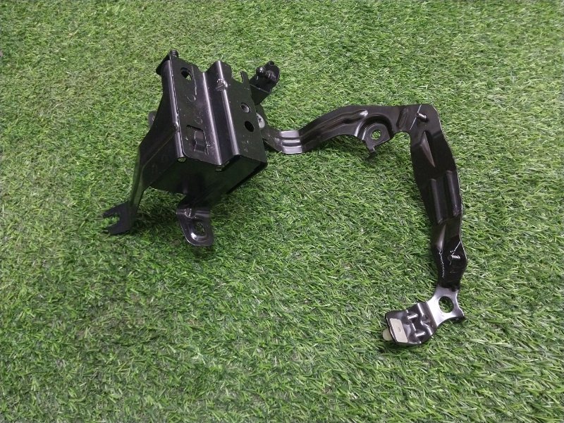 Кронштейн багажника