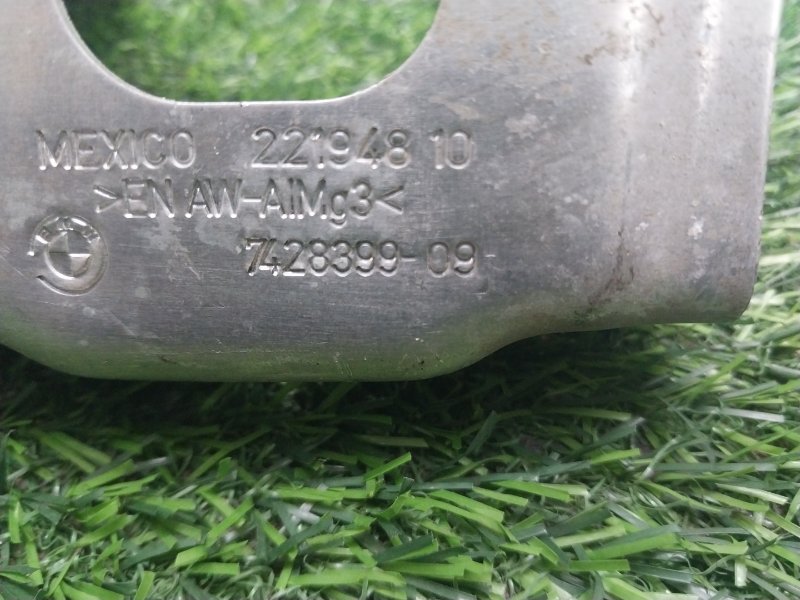 Кронштейн (сопут. товар)