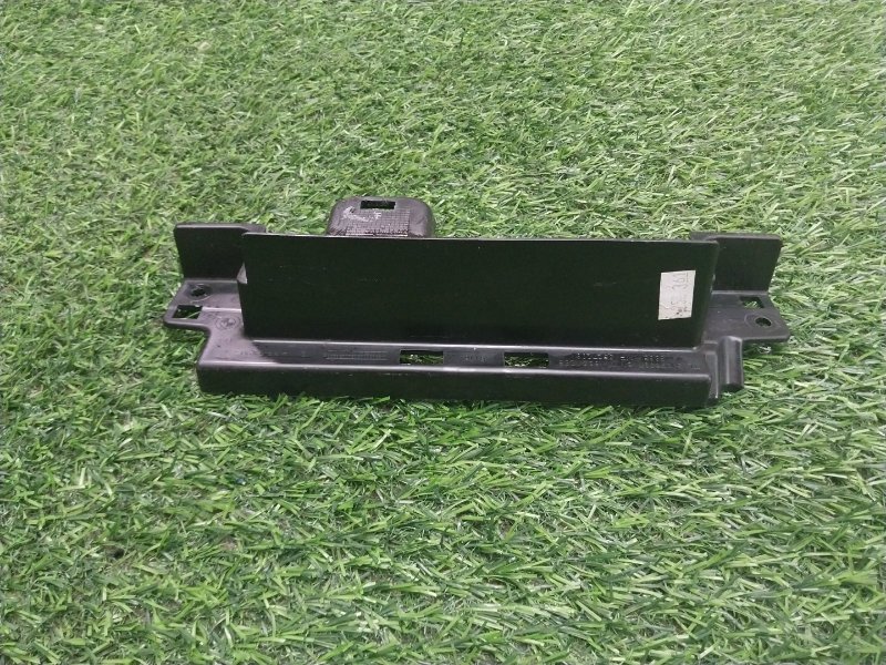 Кронштейн крепления торпедо