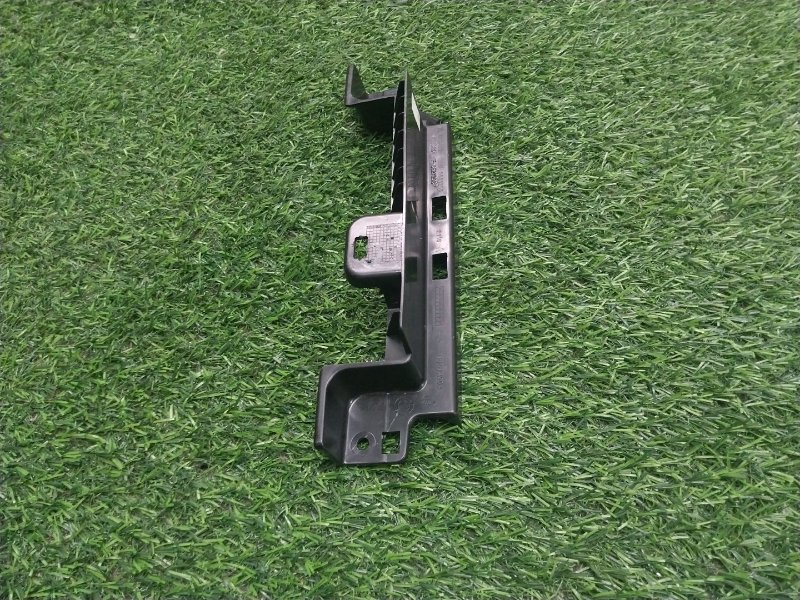 Кронштейн крепления торпедо