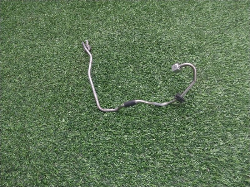 Трубка топливная