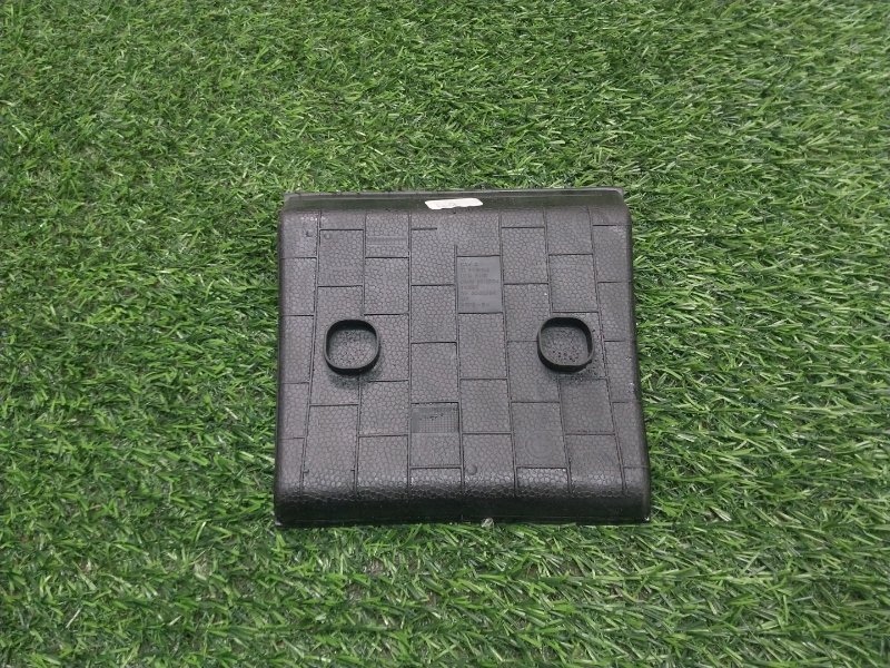 Коврик на панель