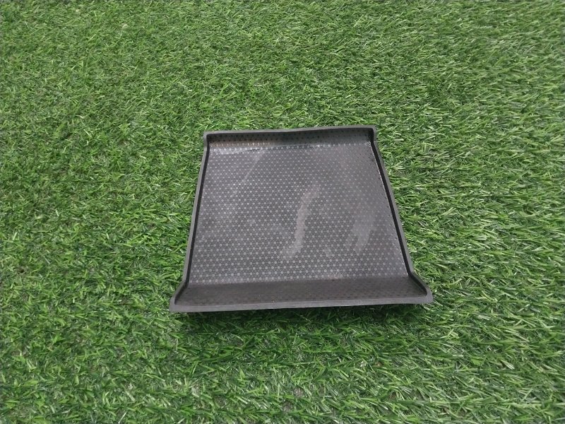 Коврик на панель