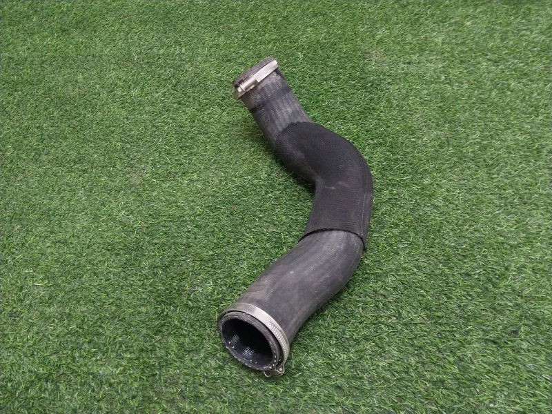 Патрубок интеркулера