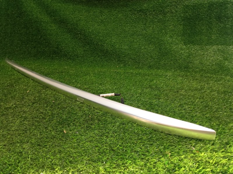 Рейлинг (релинг) левый (планка на крышу)