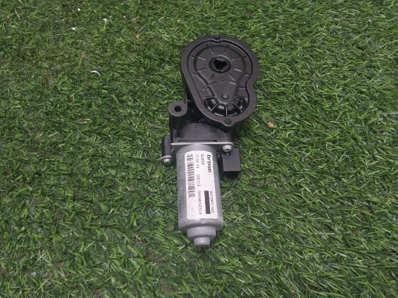 Моторчик регулировки сиденья