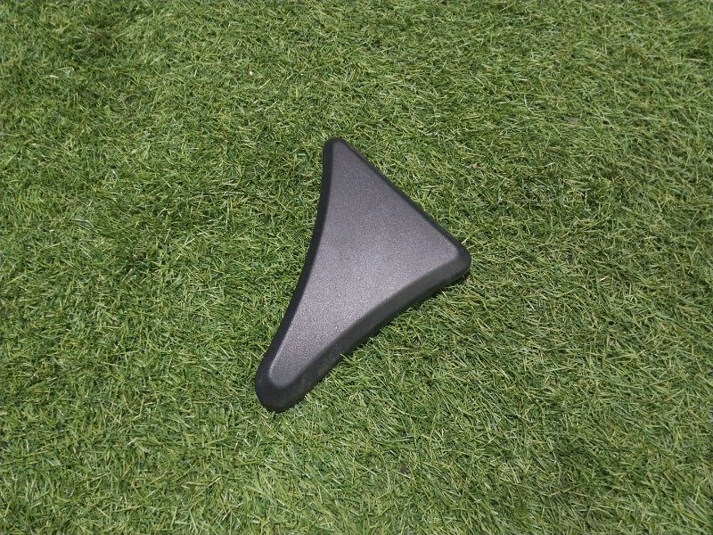 Накладка двери передней левой