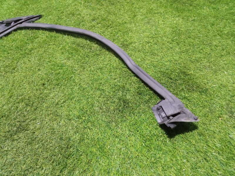 Уплотнитель стекла двери