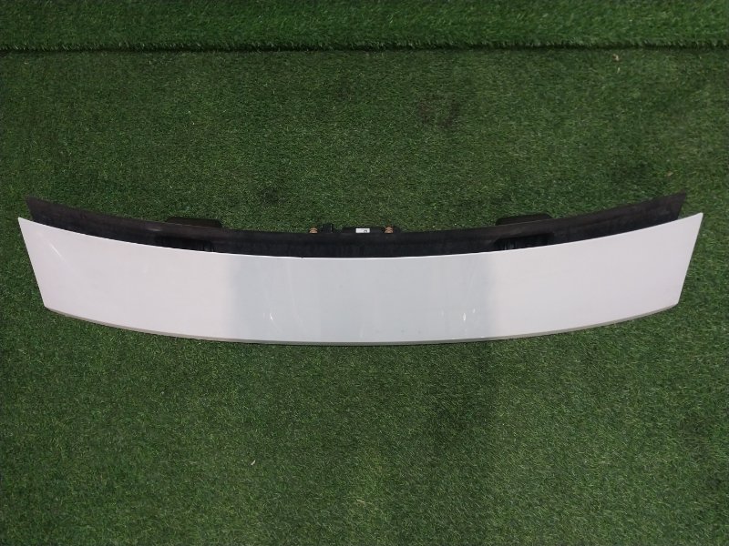 Спойлер (дефлектор) крышки багажника