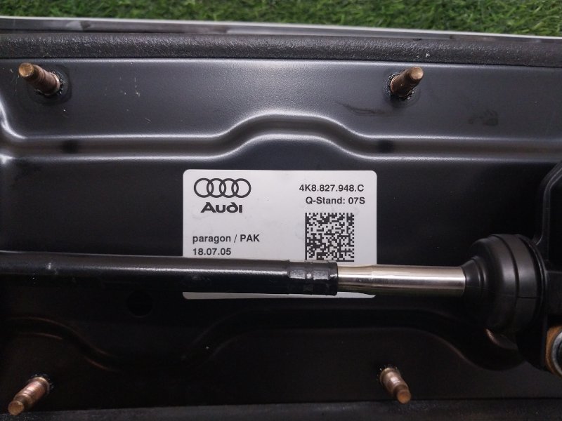 Спойлер (дефлектор) крышки багажника