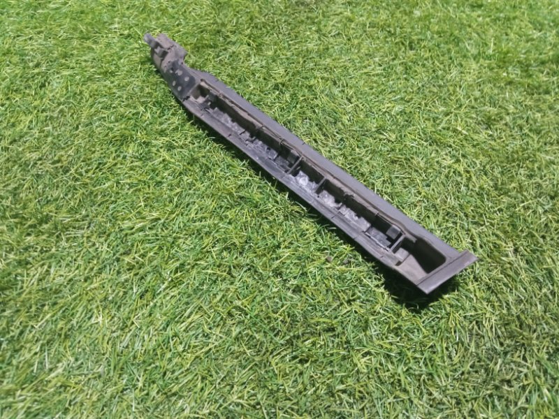 Уплотнитель двери