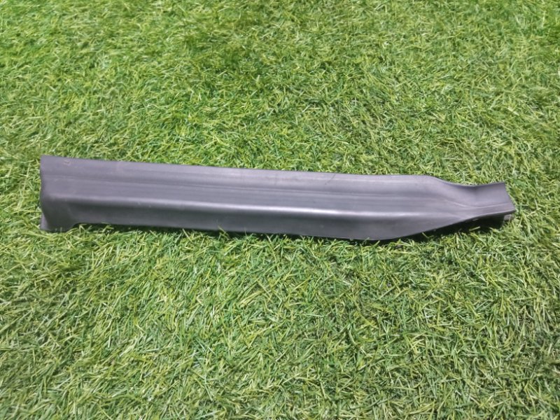 Уплотнитель двери