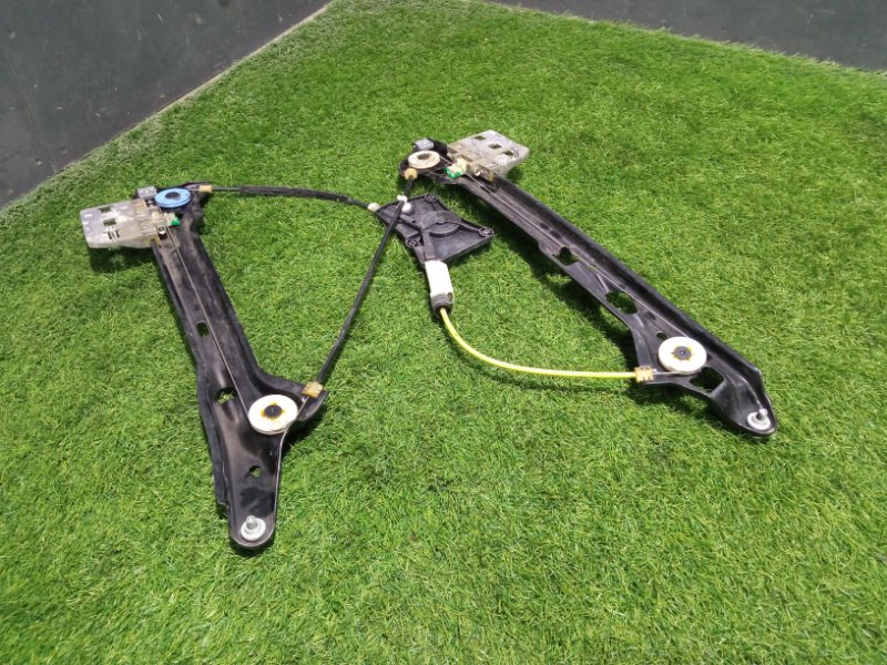 Стеклоподъемник электр. задний правый