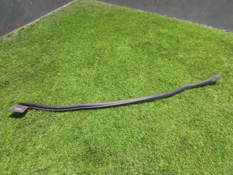 Уплотнитель двери