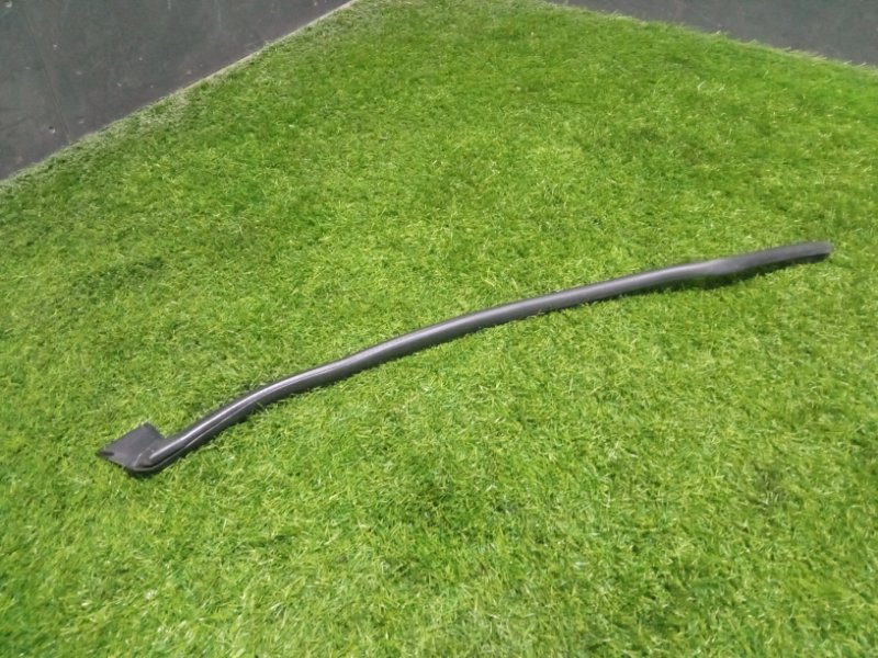 Уплотнитель двери