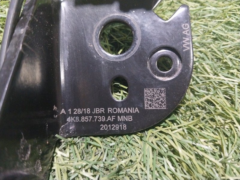 Ответная часть ремня безопасности