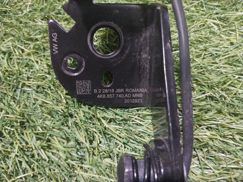 Ответная часть ремня безопасности