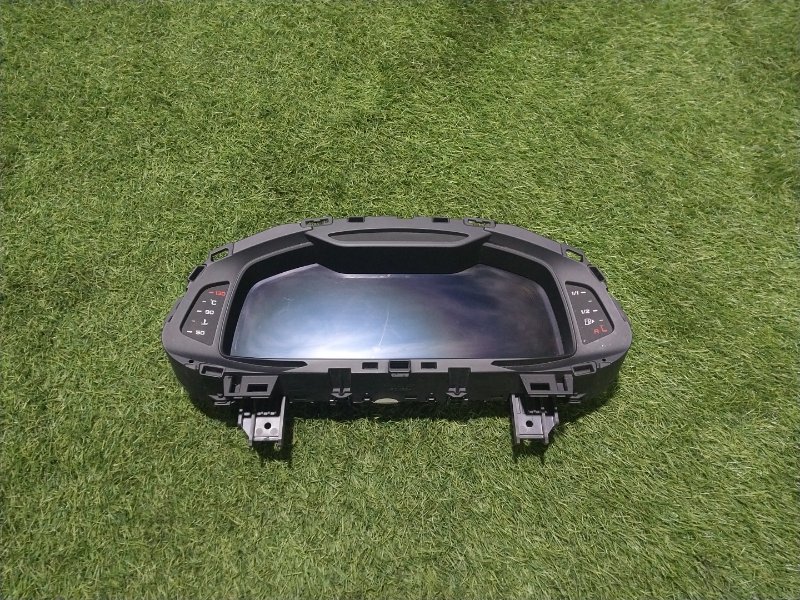 Панель приборов