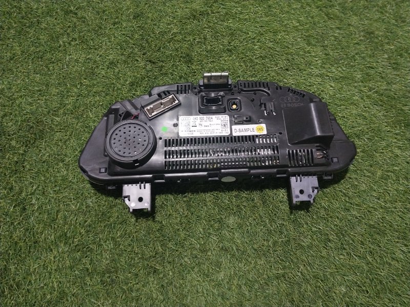 Панель приборов