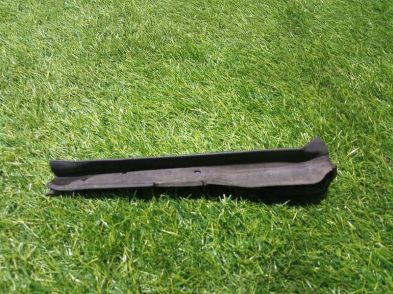 Уплотнитель двери