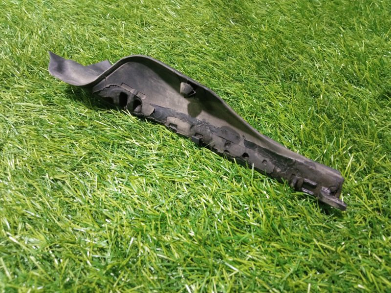 Уплотнитель двери