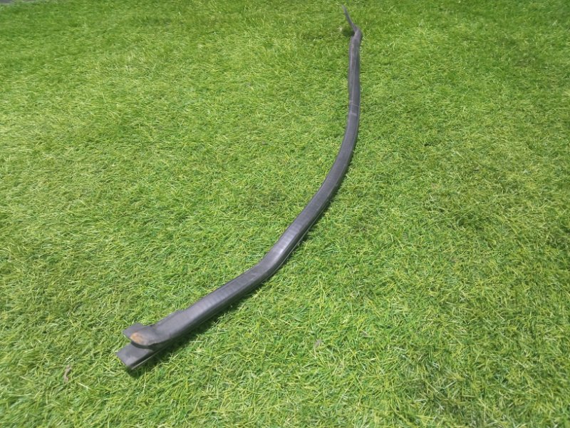 Уплотнитель двери