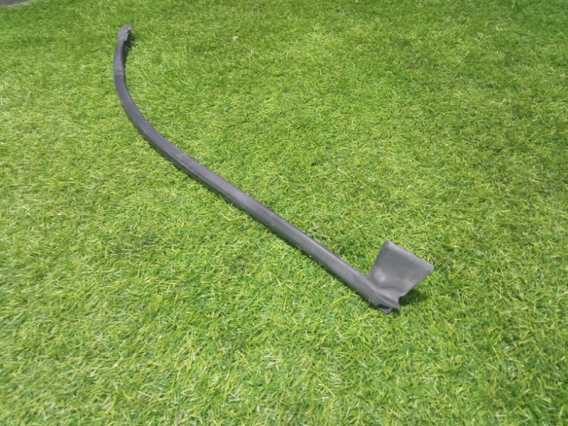 Уплотнитель двери