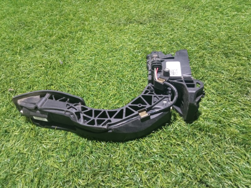 Педаль газа