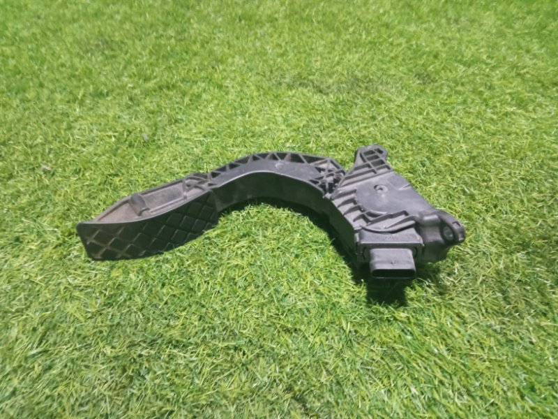 Педаль газа