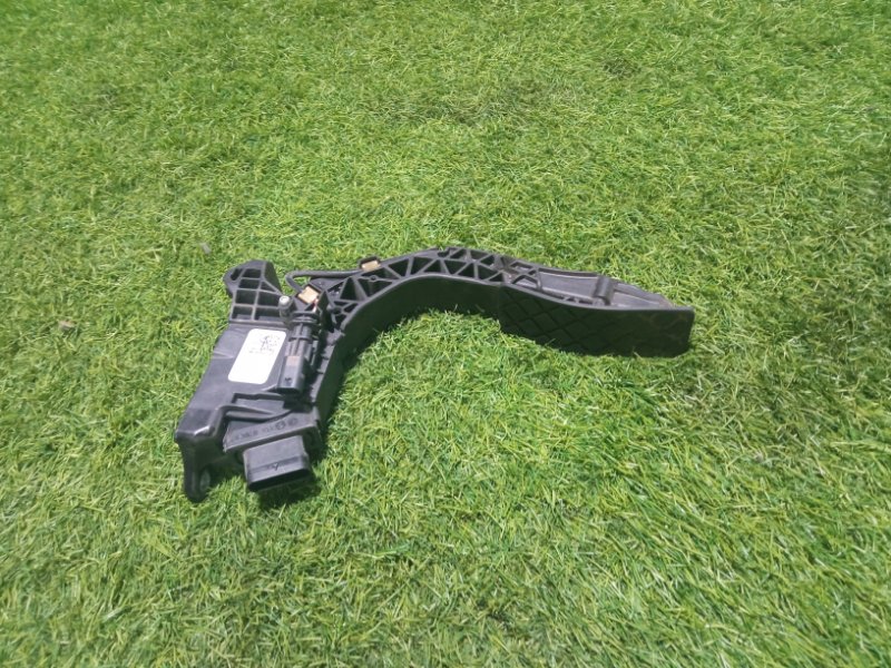 Педаль газа