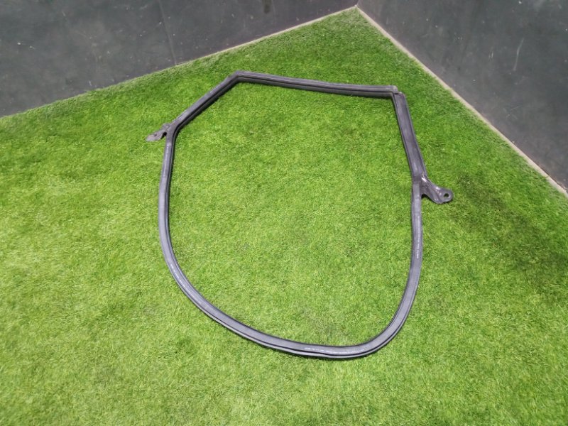 Уплотнитель двери