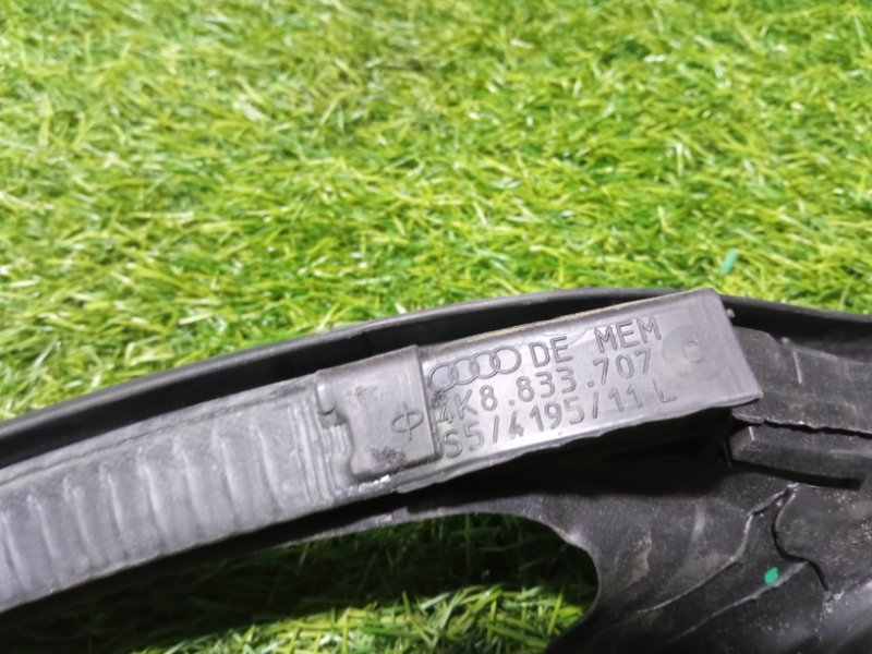 Уплотнитель двери