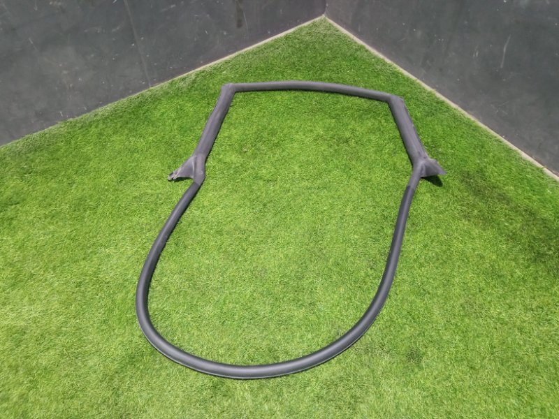 Уплотнитель двери