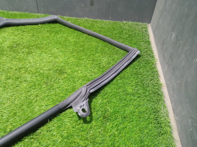 Уплотнитель двери