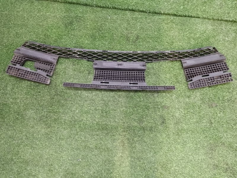 Кронштейн заднего бампера