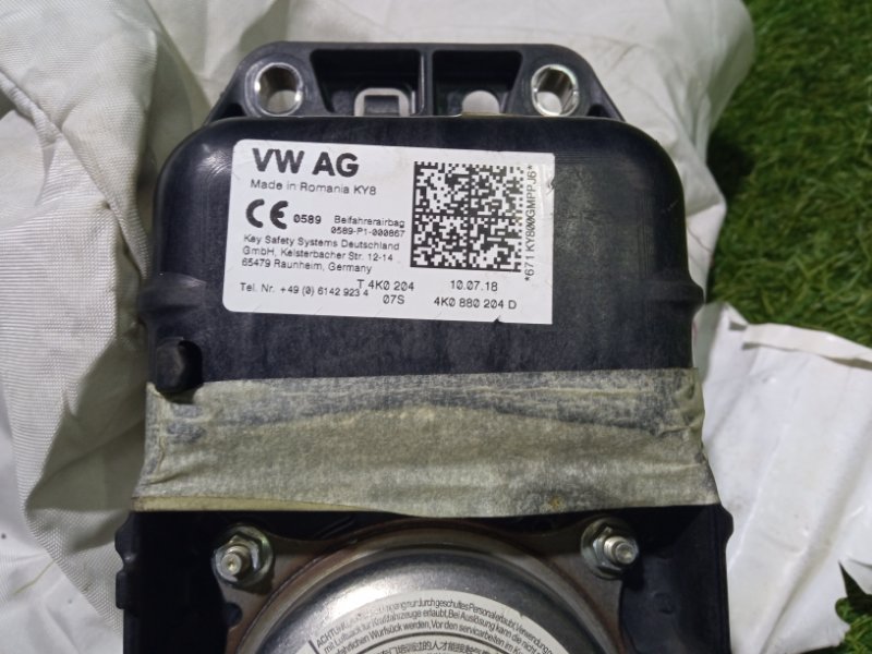 Подушка безопасности пассажирская (в торпедо)