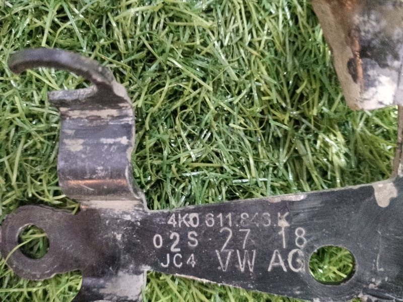 Кронштейн крепежный