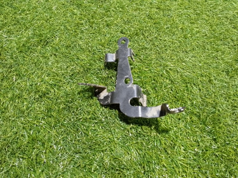 Кронштейн крепежный