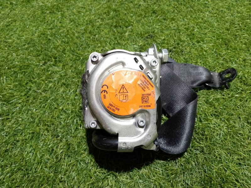 Ремень безопасности