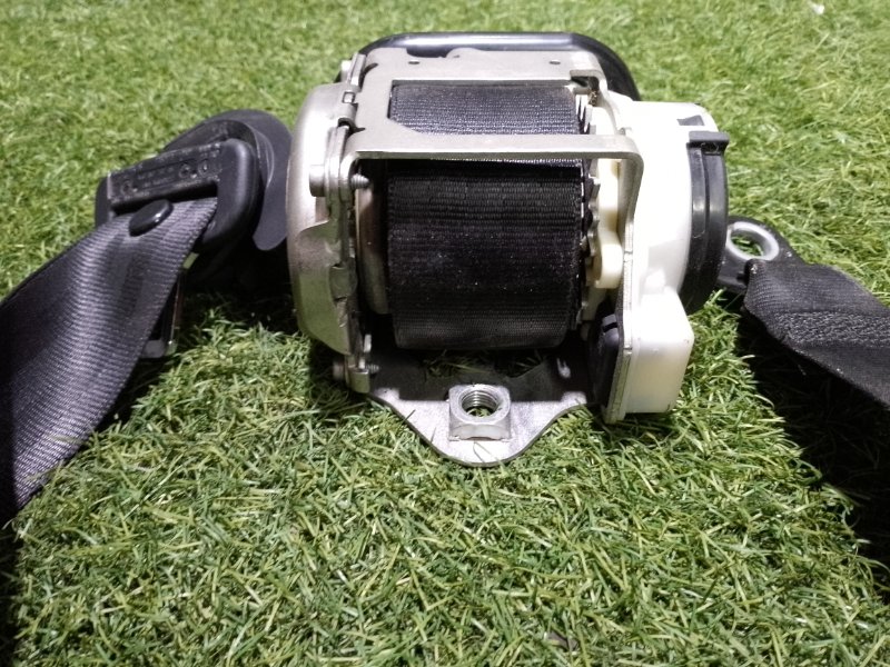 Ремень безопасности