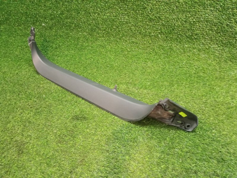 Обшивка двери багажника