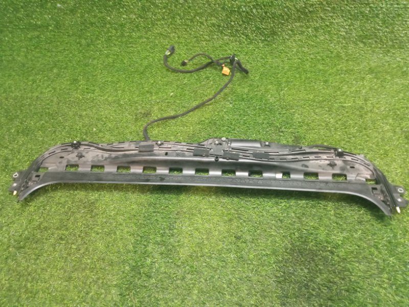 Кузовной элемент