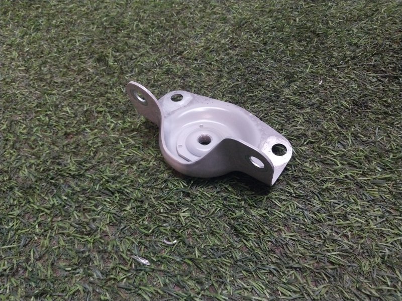 Кронштейн (сопут. товар)