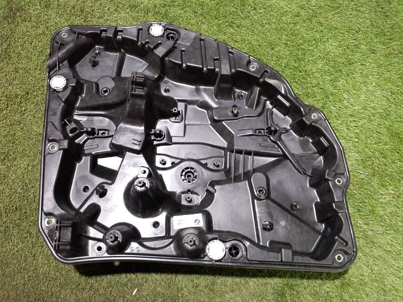 Стеклоподъемник электр. задний правый