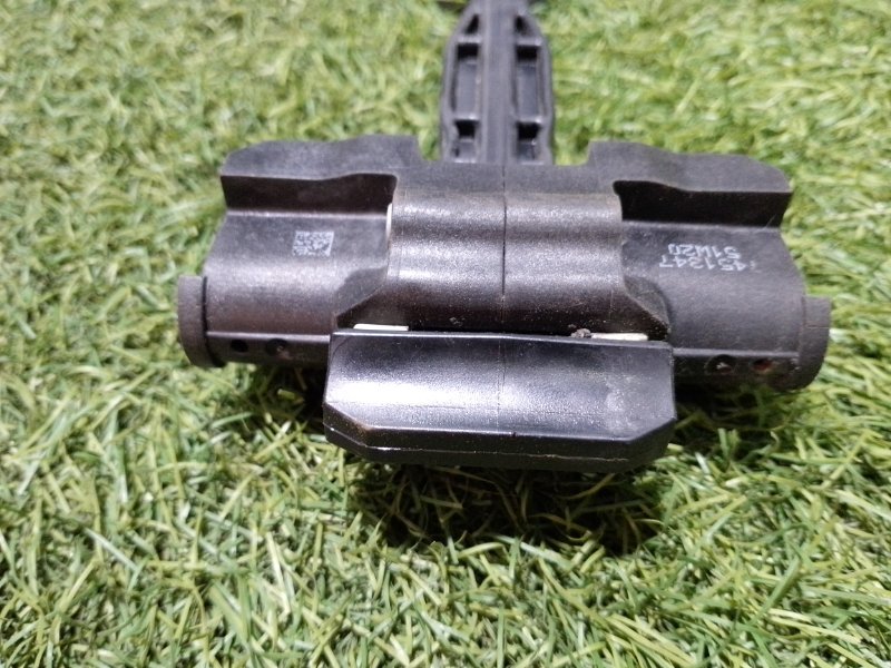 Ограничитель двери