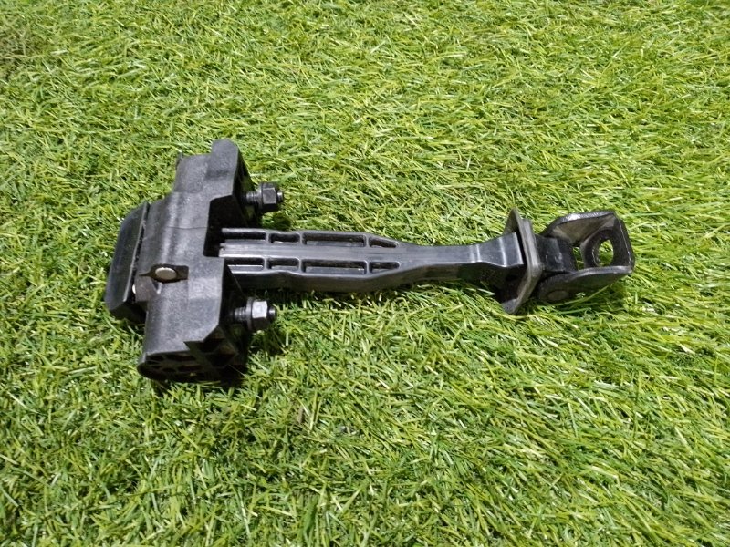 Ограничитель двери