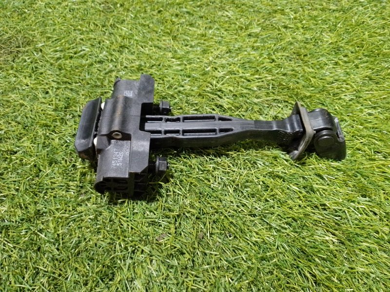 Ограничитель двери