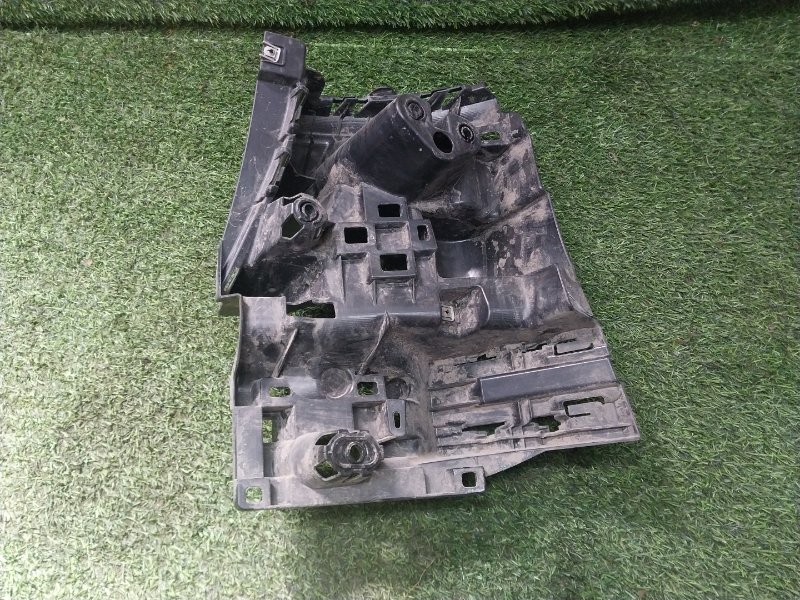 Кронштейн заднего бампера левый