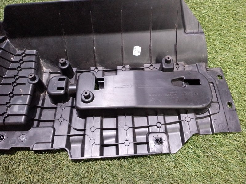 Поддон в багажник с высоким бортом