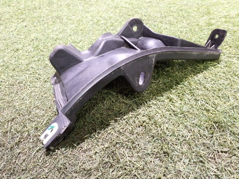 Кузовной элемент